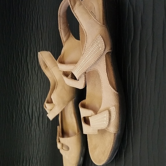 Trotters suede sandals - Picture 4 of 8